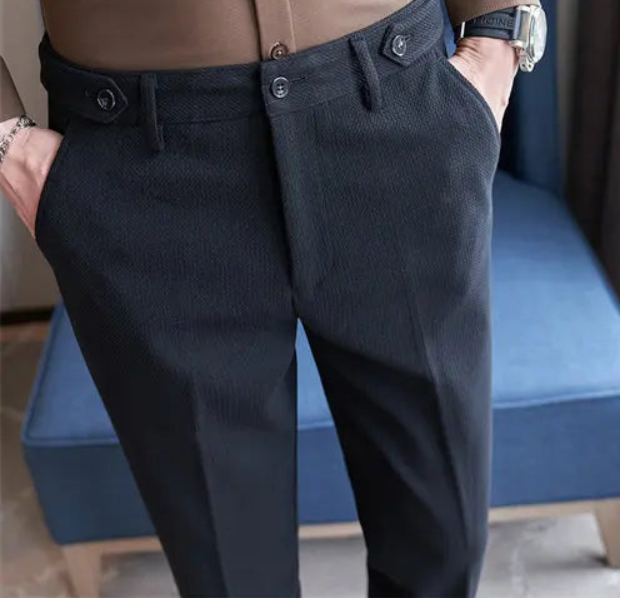 Pantalones ajustados de moda para hombre