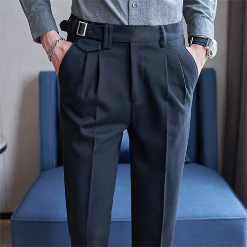 Pantalones ajustados de moda para hombre