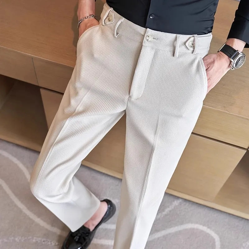 Pantalones ajustados de moda para hombre
