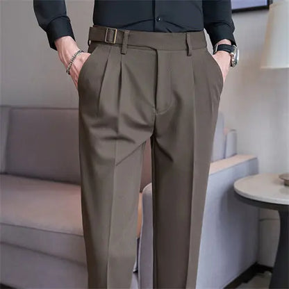 Pantalones ajustados de moda para hombre
