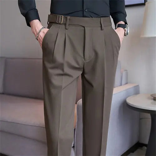 Pantalones ajustados de moda para hombre