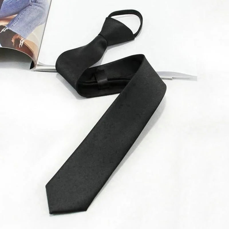 Corbata negra para hombre o mujer